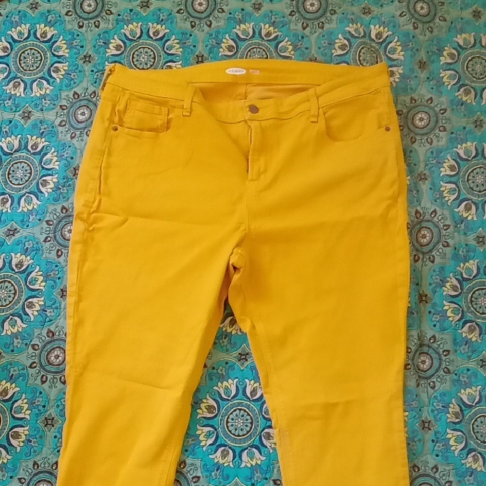 Old Navy Women's Mustard Yellow Skinny Jeans